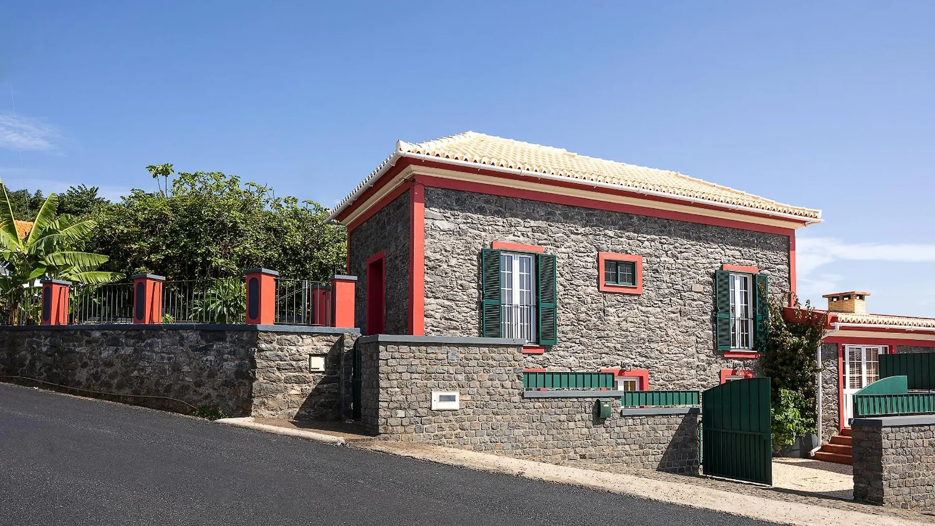 Corman House, Sea View & Pool Villa Arco da Calheta  Holiday home